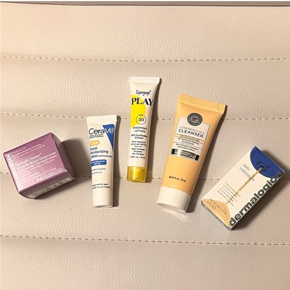 Skincare & Beauty Mini Bundle with Pouch ! - Picture 4 of 16